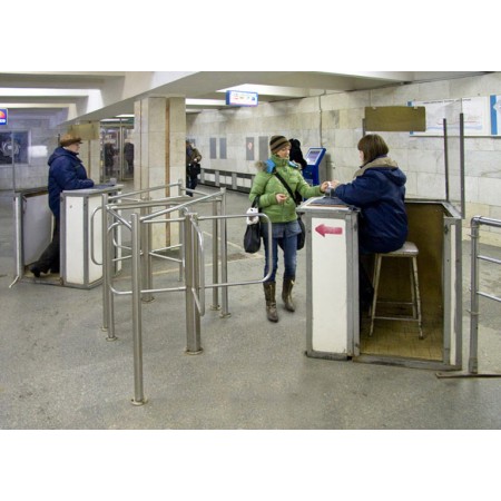 PERCo Полуростовый роторный турникет RTD-03S с формирователем прохода RB-03S PERCo Полуростовый роторный турникет RTD-03S с формирователем прохода RB-03S